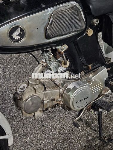 Xe Honda 67 Đen Trắng 