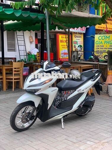 Honda Vario màu Trắng