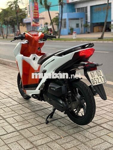 Honda Vario 150 Trắng Cam biển 67 máy zin