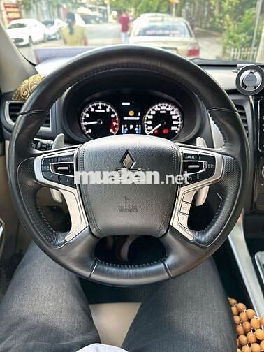 Pajero Sport máy xăng 2 cầu, bản Full, Odo 61k Km