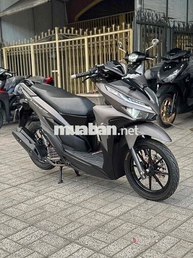 Honda Vario 150 Vàng cát máy nguyên zin