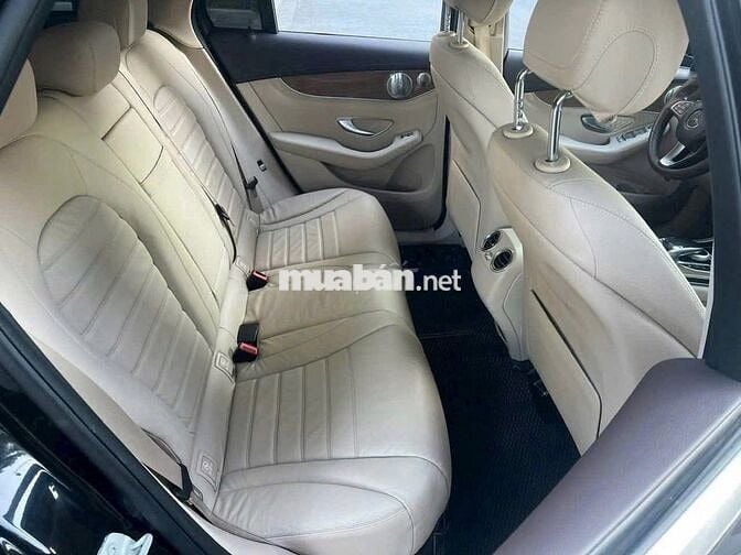 Mercedes-Benz GLC 250 2016 Đen