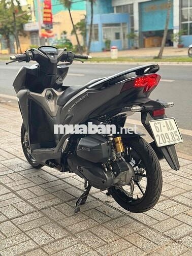 Honda Vario 150 Vàng cát máy nguyên zin