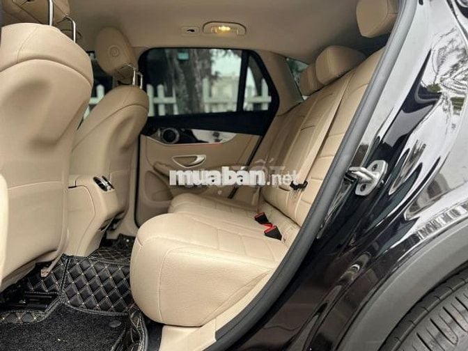 Mercedes-Benz GLC 250 2016 Đen