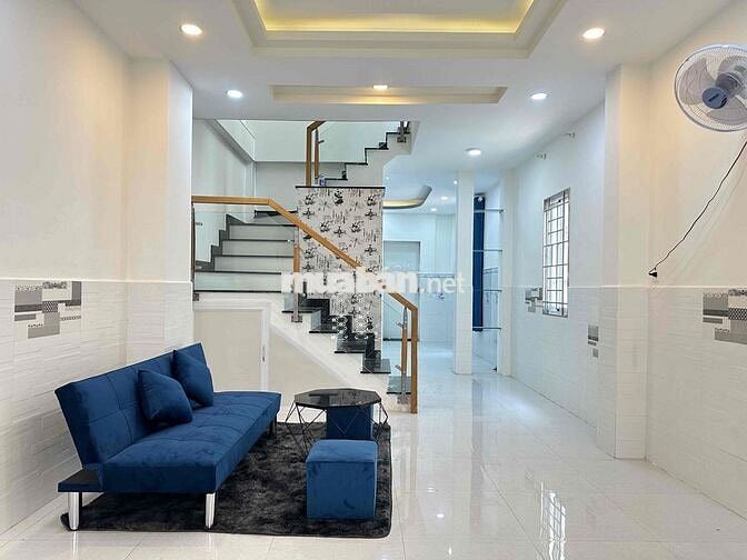 Hồ Biểu Chánh , Quận Phú Nhuận
