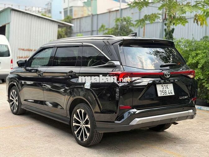 TOYOTA VELOZ CROSS TOP 2023 AT 73000KM BH 1 NĂM