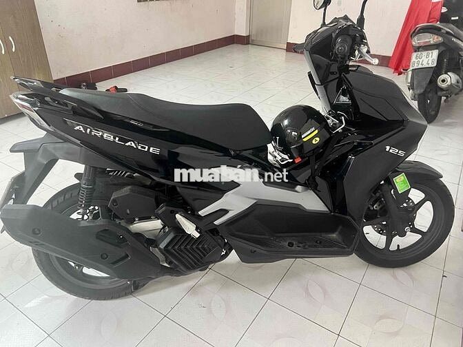 Honda Airblade 125 màu Đen biển số đẹp