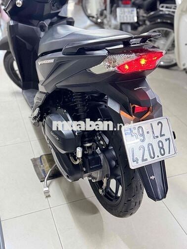 Honda Vario 150 Đen đỏ