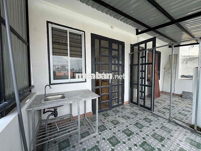 Trống lại studio ban công tách bếp trung tâm Q7 Lotte TDTU RMIT PMH SC