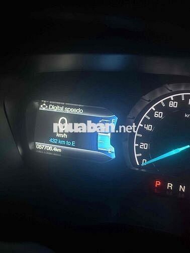 Ford Everest Titanium Xanh đen 57.706 km
