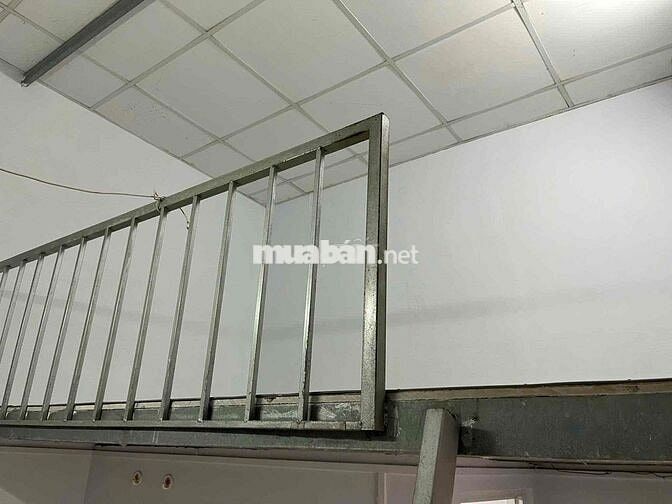 Phòng trọ WC riêng, máy lạnh, có gác, giờ tự do