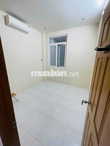Nhà lầu 2 phòng 2 máy lạnh KDC Đường 30/4