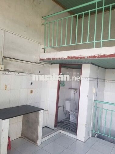 Phòng trọ gần Đại Học Luật, Quốc Lộ 13, Có lầu, ban công, chỗ để xe.