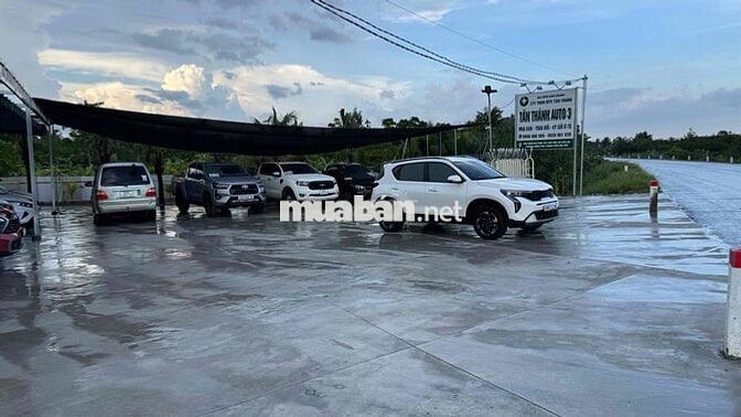 Kia Sonet 2025 Luxury 1.5 AT - 4200 km