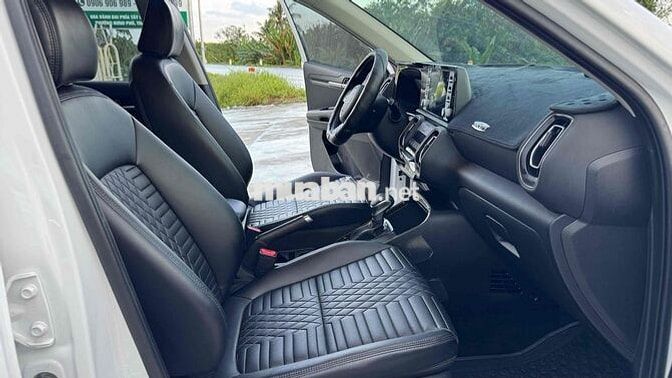 Kia Sonet 2025 Luxury 1.5 AT - 4200 km