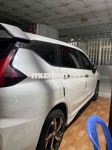 Mitsubishi Xpander 7 chỗ Trắng