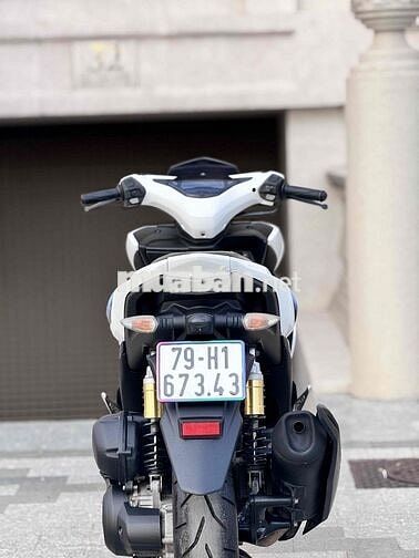 Yamaha NVX 155 2017 Trắng đen