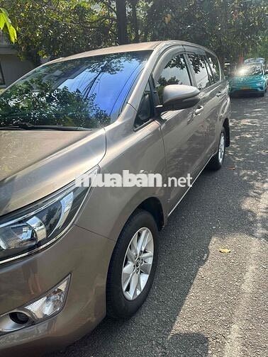 Toyota Innova 2018 2.0G -