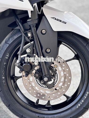 Yamaha NVX 155 2017 Trắng đen