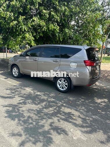 Toyota Innova 2018 2.0G -