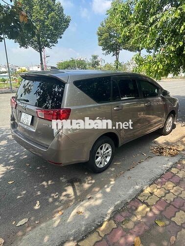 Toyota Innova 2018 2.0G -