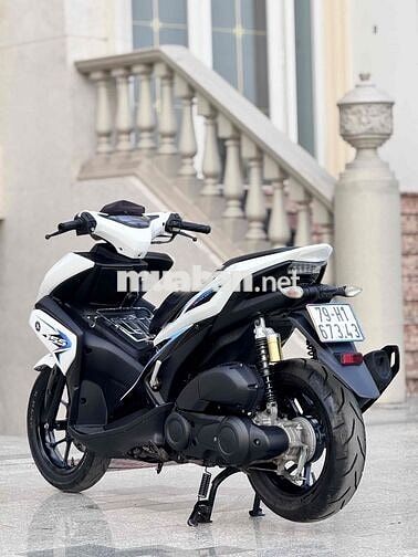 Yamaha NVX 155 2017 Trắng đen