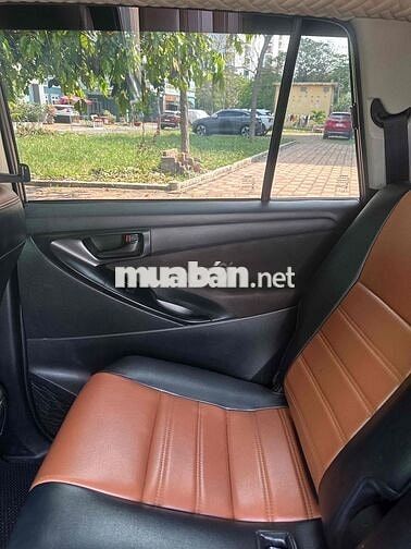 Toyota Innova 2018 2.0G -