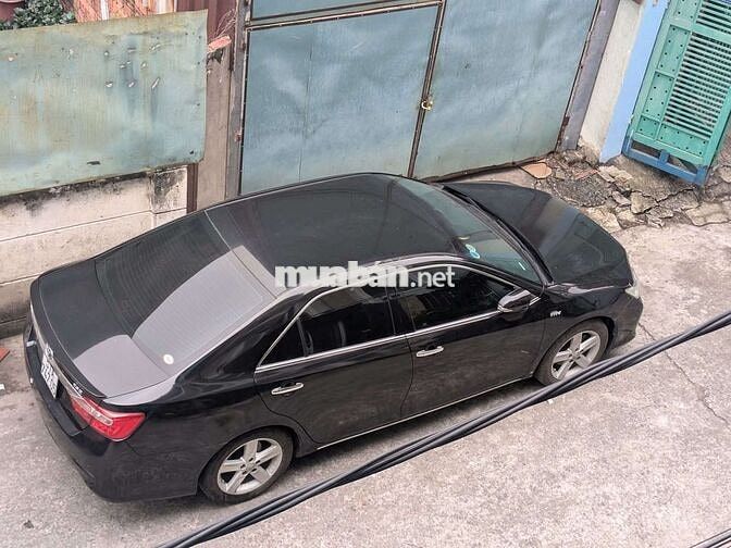 Toyota Camry 2013 2.5Q Đen 120.000 km