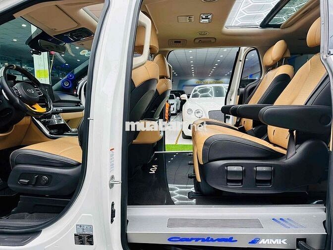 KIA Carnival 2021 Diesel Signature Trắng
