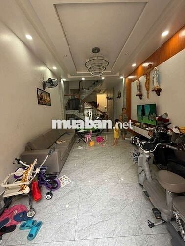 CHO THUÊ NHÀ HẺM XE HƠI FULL NT 5PN 6WC NGUYỄN VĂN KHỐI P11 GÒ VẤP