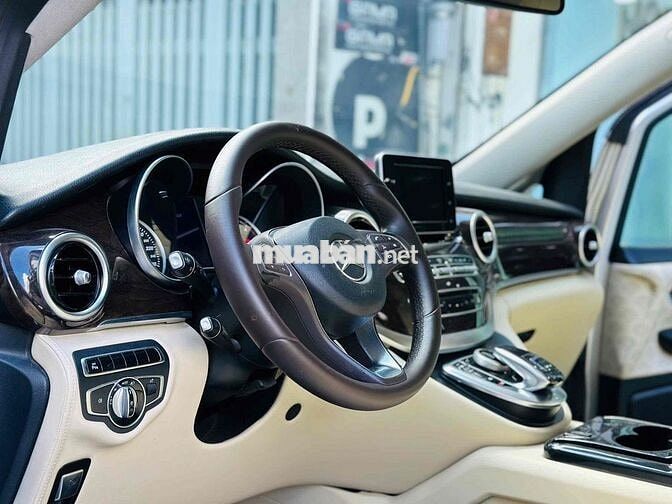 Mercedes V220d up 300d 2015 Bạc/Đen