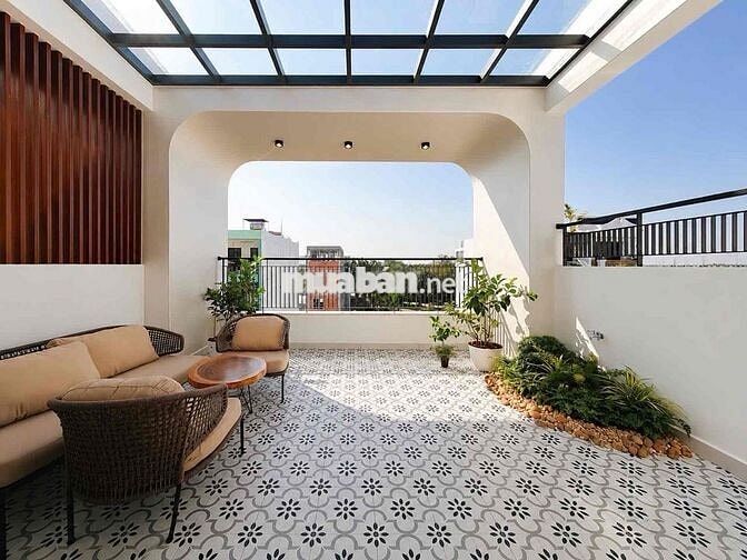 Vị Trí vàng . phú mỹ hưng.  90m2 N5x18 giá 18xx