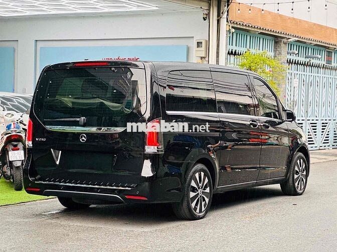Mercedes V250 Luxury Up V300 2026