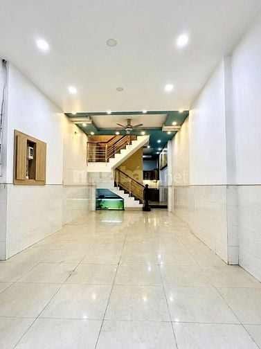 Chủ gấp bán nhà mặt tiền kinh doanh, 74m2, sát Lê Đức Thọ, hơn 7 tỷ 