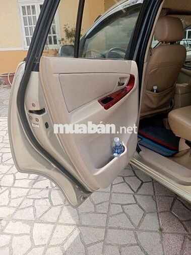 Toyota Innova G 2006 Vàng cát