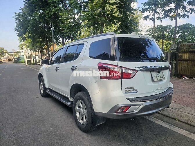 Isuzu MU-X B7 MT 2021 Trắng 9 vạn