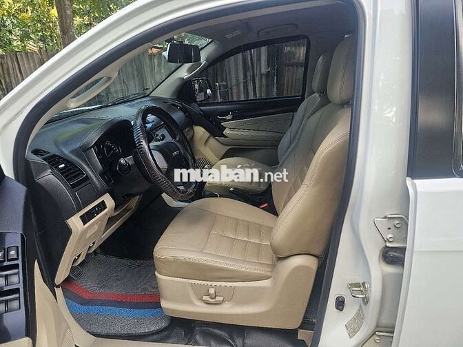 Isuzu MU-X B7 MT 2021 Trắng 9 vạn