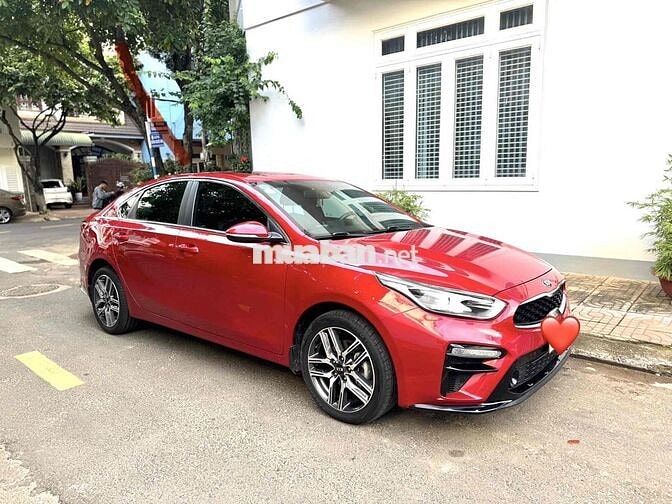 E Cần Bán Kia Cerato Premium 2.0 AT