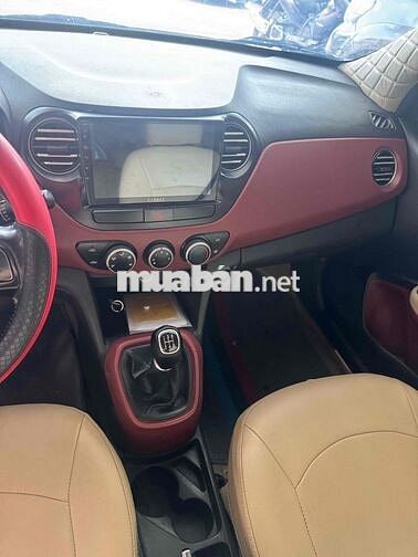 Hyundai Grand i10 2018 bản đủ