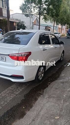 Hyundai i10 2017 Sedan Trắng