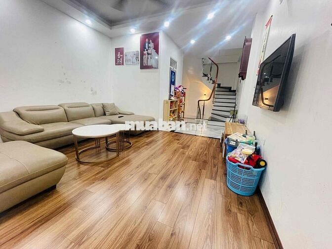 Chính chủ tôi cần bán nhanh nhà 4 tầng Vân Nội 74m2 Gần chợ Vân Trì