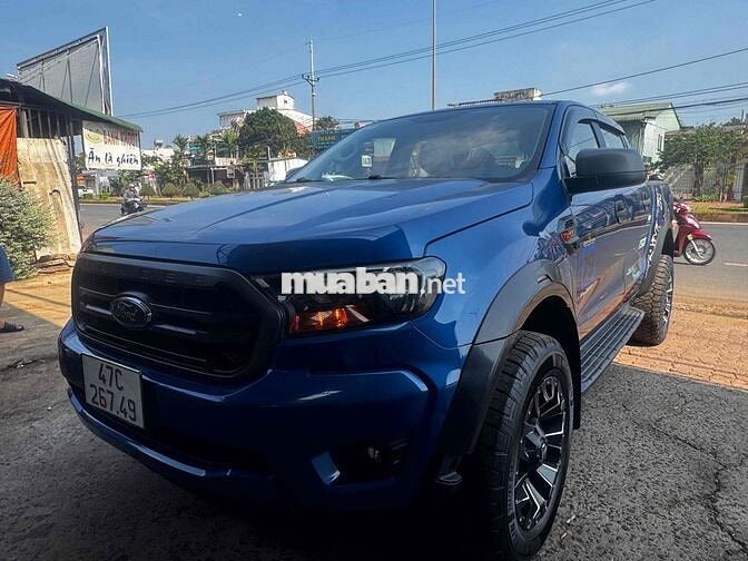 Ford Ranger XLS 2018 Xanh số sàn