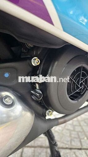 Piaggio Vespa LX125 iGet 2021 Trắng