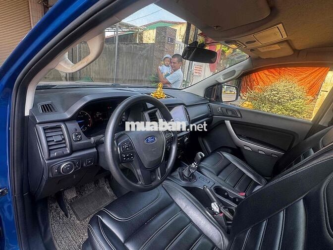 Ford Ranger XLS 2018 Xanh số sàn