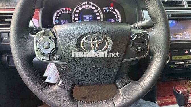 Toyota Camry 2013 Đen 16 vạn km