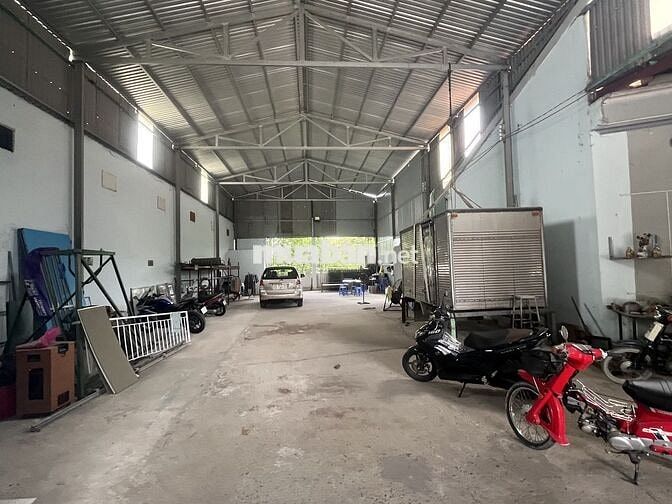 CHO THUÊ XƯỞNG 300M2 TÂN BÌNH DĨ AN ĐƯỜNG XE CÔNG ĐIỆN 3 PHA