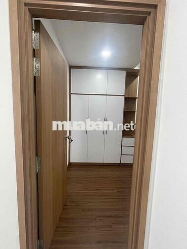 cần chuyển nhà nên để lại căn block B dãy D tầng 14 view sông