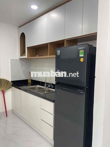 cần chuyển nhà nên để lại căn block B dãy D tầng 14 view sông