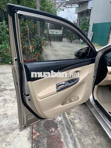 Toyota Vios 2018 Vàng cát