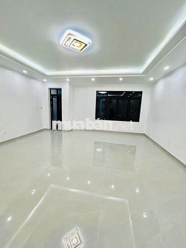 Cho thuê nhà 3 tầng mặt tiền : Lý Tự Trọng , Hải Châu – Ngang 7m 